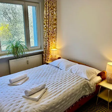 Apartment Sienny Market 2-bedroom Old Town Parking By Stayly *