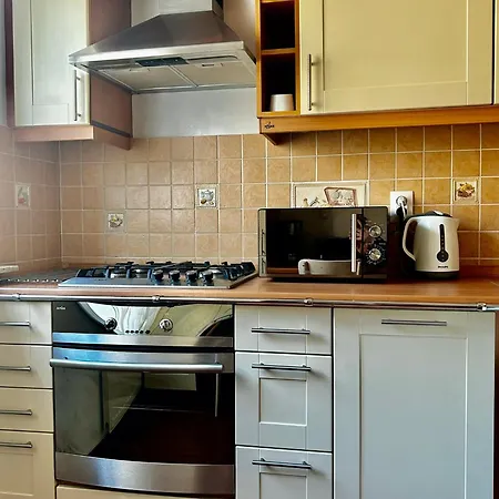 Sienny Market 2-bedroom Old Town Parking By Stayly Apartment