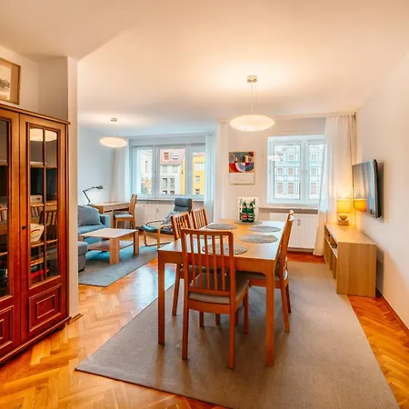 Sienny Market 2-bedroom Old Town Parking By Stayly * Štetín