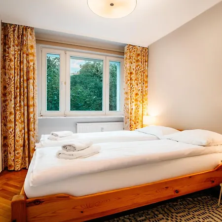 Sienny Market 2-bedroom Old Town Parking By Stayly