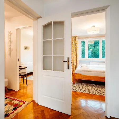 Lejlighed Sienny Market 2-bedroom Old Town Parking By Stayly