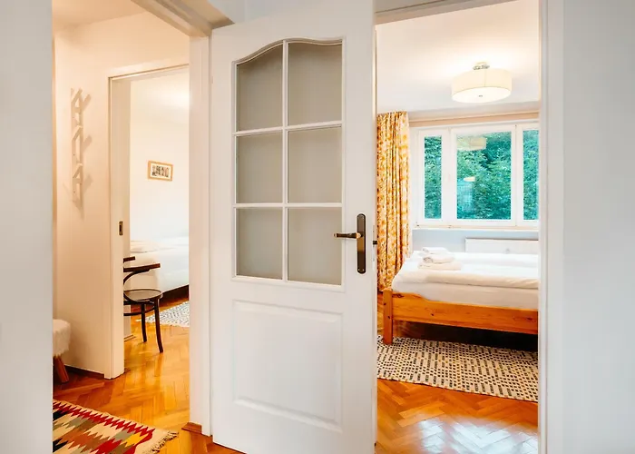 Apartament Sienny Market 2-bedroom Old Town Parking By Stayly